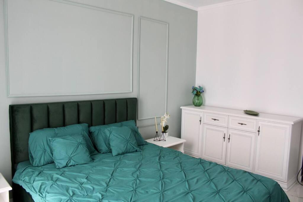 Luxe Apt: Free Parking Apartment *